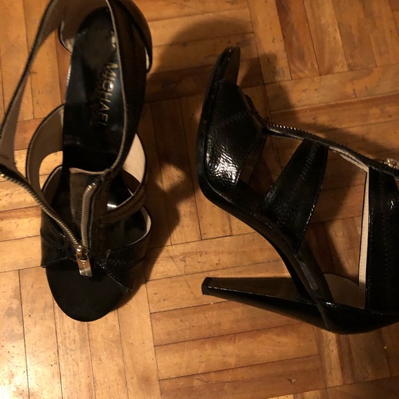 MK shoes - Picture 1 of 1